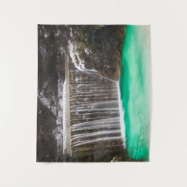 Tapiz Cascada impresionante lago de agua turquesa Jasna,