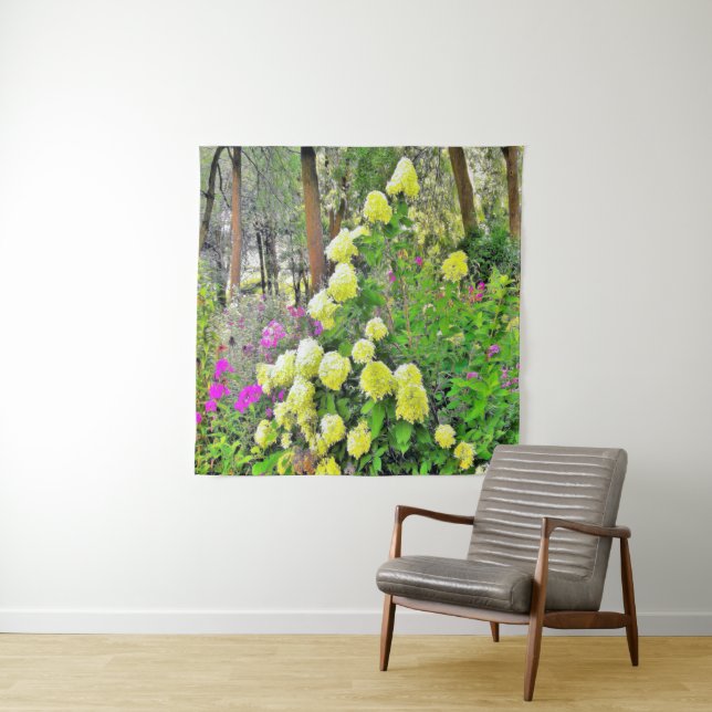 Tapiz Chartreuse Green Limelight Hydrangea Garden (In situ)