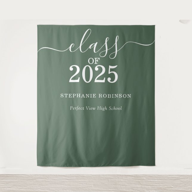 Tapiz Clase de Sage Green Graduation Backdrop Prop 2025 (Anverso)