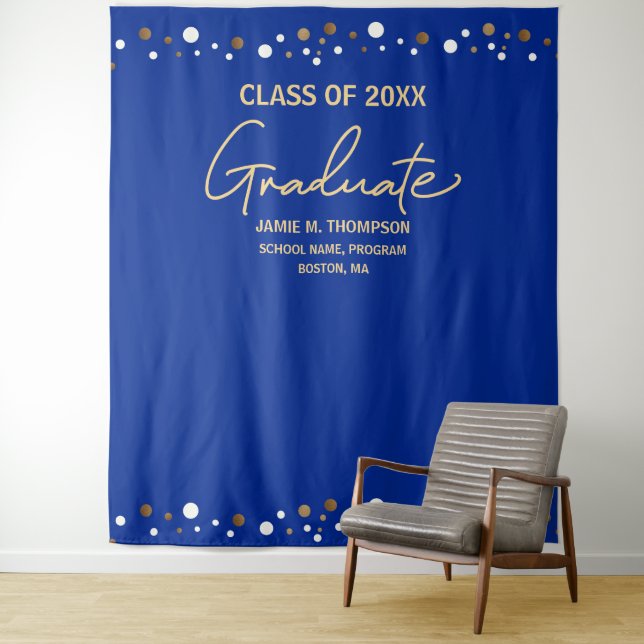 Tapiz Clase Royal Blue Gold de Grad backdrop (In situ)