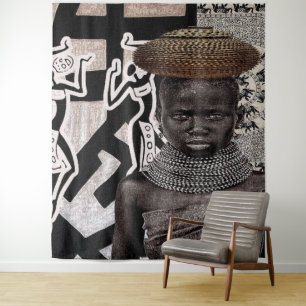 Tapiz "Colgando el muro de hilos ancestrales":