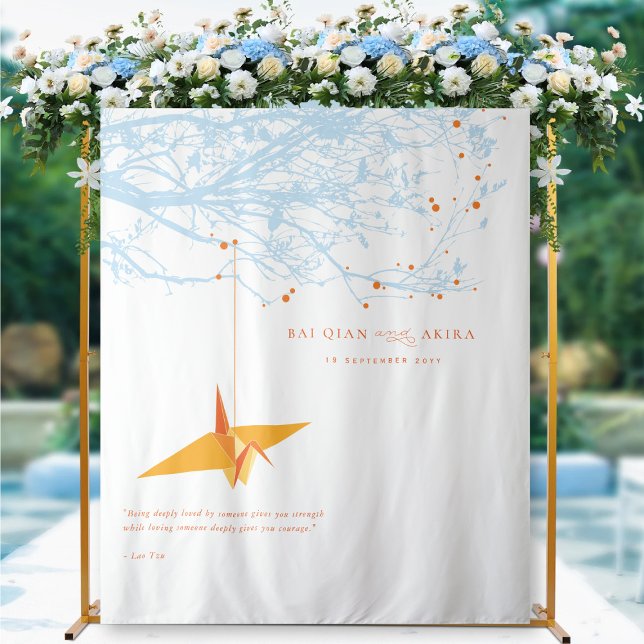 Tapiz Colgar fondo de foto de Boda de grúa de papel de o (Hanging Origami Orange Paper Crane & Branches Wedding Photo Backdrop Tapestry @ ftaftain_red_knot)