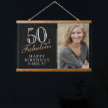Tapiz Con Marco De Madera 50 y Fabulous Elegant Black 50th Birthday Photo<br><div class="desc">50 y Fabuloso Elegante Tapiz Colgante de Fotografías de Cumpleaños Black 50. 50 y un texto fabuloso en escritura a la moda con un nombre sobre fondo negro. Personalízalo con tu foto, tu nombre y edad, y haz tu propia fiesta de cumpleaños. Es un gran signo y telón de fondo...</div>