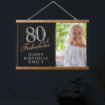 Tapiz Con Marco De Madera 80 y Fabulous Elegant Black 80th Birthday Photo<br><div class="desc">80 y Fabuloso Elegante Tapiz Colgante de Fotografías de Cumpleaños Black 80th. 80 y un texto fabuloso en escritura a la moda con un nombre sobre fondo negro. Personalízalo con tu foto, tu nombre y edad, y haz tu propia fiesta de cumpleaños. Es un gran signo y telón de fondo...</div>