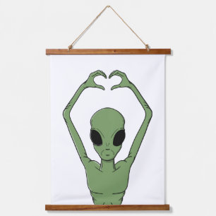 Tapiz Con Marco De Madera Alien Heart Pose