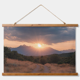 Tapiz Con Marco De Madera Amanecer de Montaña Rocosa