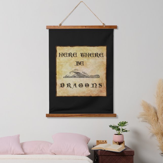 Tapiz Con Marco De Madera Aquí Hay Dragones (Dormitorio)