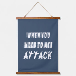 Tapiz Con Marco De Madera Ataque