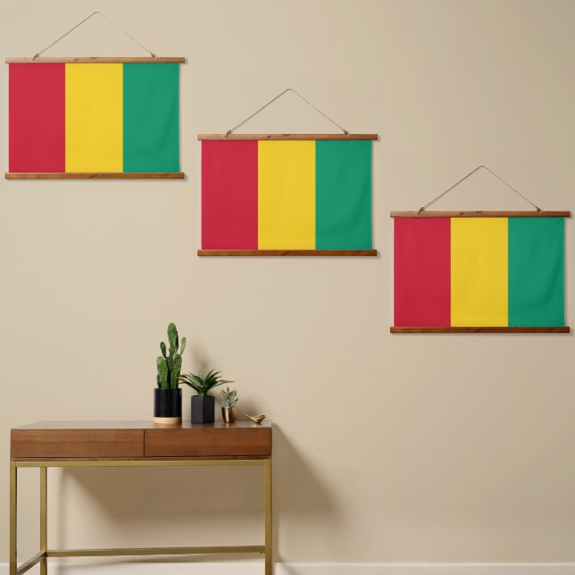 Tapiz Con Marco De Madera Bandera de Guinea (Asimétrico)