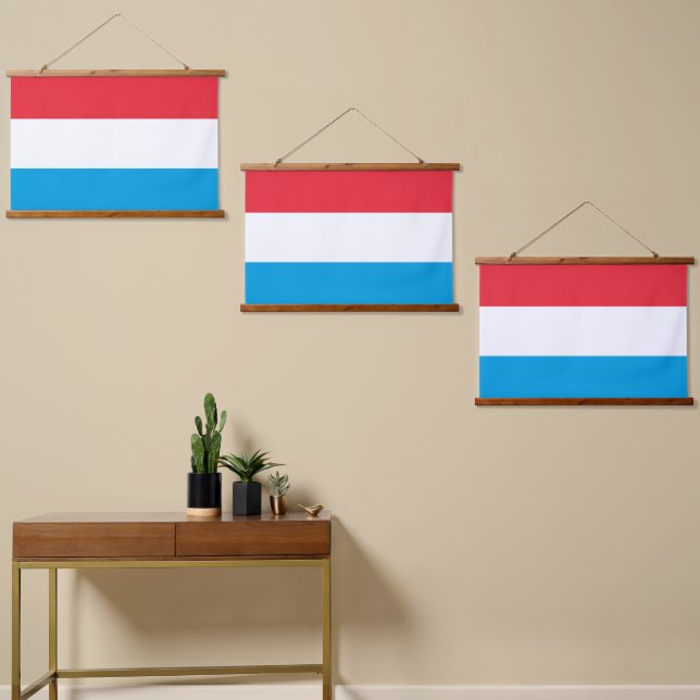 Tapiz Con Marco De Madera Bandera de Luxemburgo (Asimétrico)