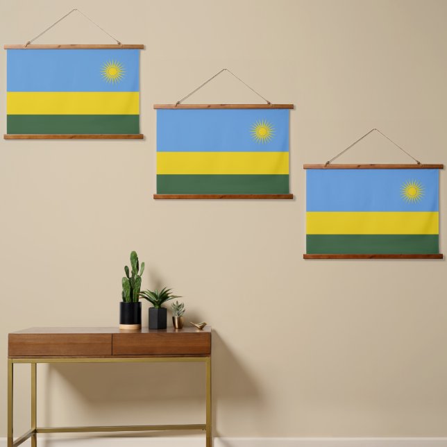 Tapiz Con Marco De Madera Bandera de Ruanda (Asimétrico)