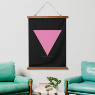 Tapiz Con Marco De Madera bandera de triángulo rosa de SlipperyJoe's símbolo