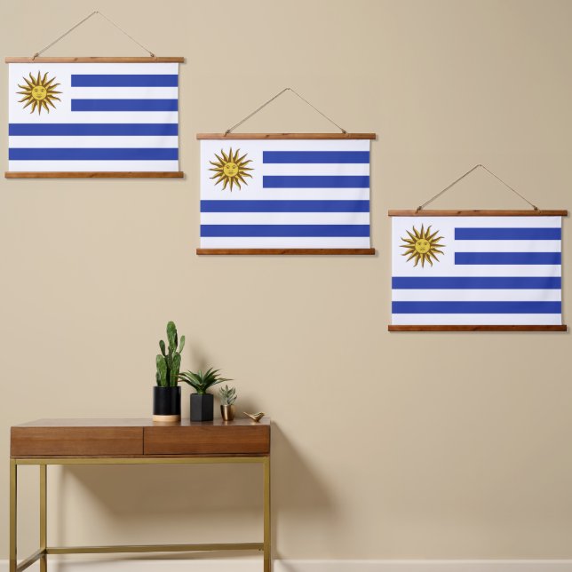 Tapiz Con Marco De Madera Bandera de Uruguay (Asimétrico)