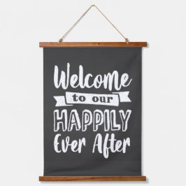 Tapiz Con Marco De Madera Bienvenidos A Nuestra Feliz Historia Después De Co