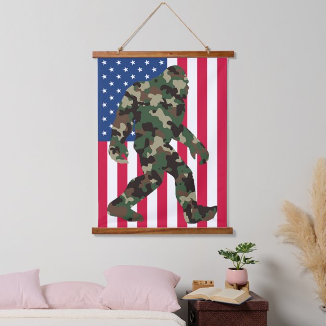 Tapiz Con Marco De Madera Bigfoot Sasquatch Camuflaje  (Dormitorio)