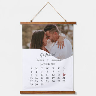 Tapiz Con Marco De Madera Boda de Aniversario de la Pareja del Calendario de