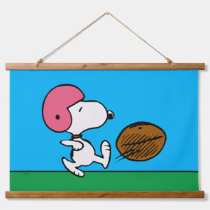 Tapiz Con Marco De Madera Cacahuetes   Snoopy Football Kicker