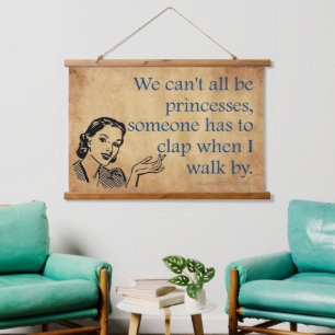 Tapiz Con Marco De Madera Cartel vintage retro de las princesas de SlipperyJ
