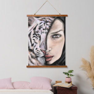 Tapiz Con Marco De Madera Chica Tigre Blanco - Tapiz de Emoción - Arte de Pi