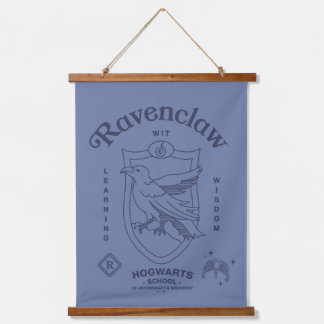 Tapiz Con Marco De Madera Crest de Sabiduría y Aprendizaje de RAVENCLAW™