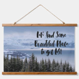 Tapiz Con Marco De Madera Descubre la serenidad