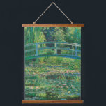 Tapiz Con Marco De Madera El puente japonés (estanque de Lily-Agua), Monet<br><div class="desc">Oscar-Claude Monet (14 de noviembre de 1840 a 5 de diciembre de 1926) fue un pintor francés, fundador de la pintura impresionista francesa y el profesional más consistente y prolífico de la filosofía del movimiento de expresar las propias percepciones ante la naturaleza, especialmente en lo que se refiere a la...</div>