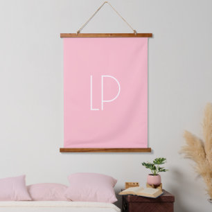 Tapiz Con Marco De Madera Elegante inicial moderna minimalista en rosa paste