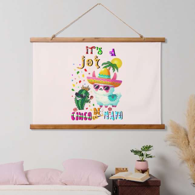 Tapiz Con Marco De Madera Es una alegría Cinco De Mayo (Dormitorio)