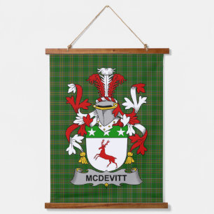 Tapiz Con Marco De Madera Escudo de Armas de la Familia McDevitt Irlandés Cr
