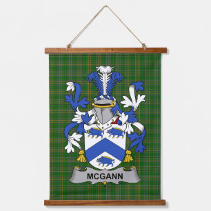 Tapiz Con Marco De Madera Escudo de Armas de la Familia McGann o Magan Irlan