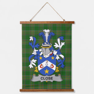Tapiz Con Marco De Madera Escudo de Armas Familiar Irlandés Cerrado
