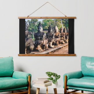 Tapiz Con Marco De Madera Estatuas de Dios de Angkor Thom
