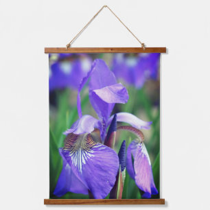 Tapiz Con Marco De Madera Flor de Iris de Bandera Azul Pálido Púrpura