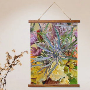 Tapiz Con Marco De Madera Floral Colorido de Cardo y Flores Botánico