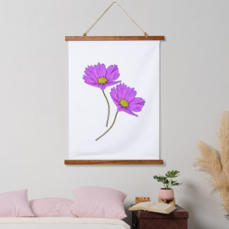 Tapiz Con Marco De Madera Floral Dos Cosmos Purpura