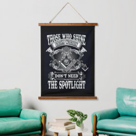 Tapiz Con Marco De Madera Freemason