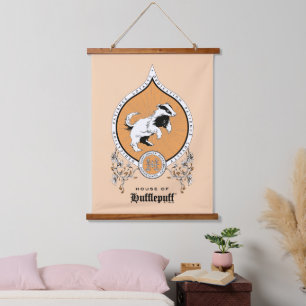 Tapiz Con Marco De Madera HARRY POTTER™   Escudo Delicado Sketch HUFFLEPUFF™