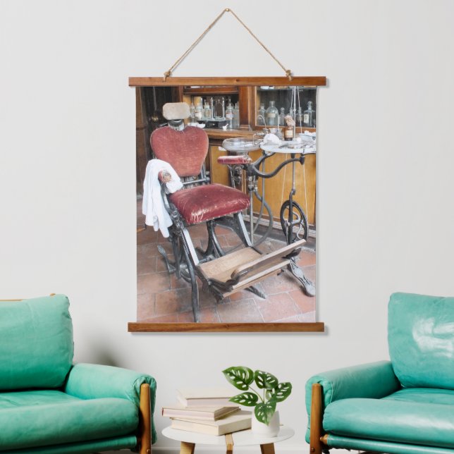 TAPIZ CON MARCO DE MADERA INGLATERRA VICTORIANA (Sala de estar)