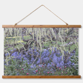 Tapiz Con Marco De Madera Jardín floral de glicinias en flor