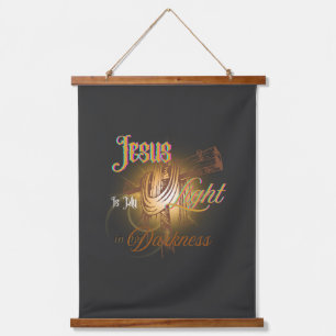 Tapiz Con Marco De Madera Jesús es mi Luz – Halloween 