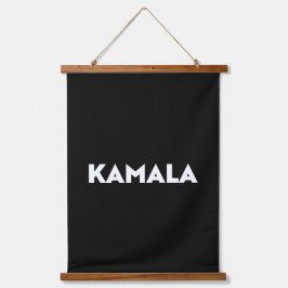Tapiz Con Marco De Madera Kamala minimalista moderna tipografía blanca negra
