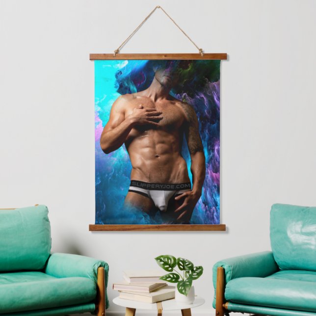 Tapiz Con Marco De Madera La protuberancia cósmica de ropa interior de hombr (Sala de estar)