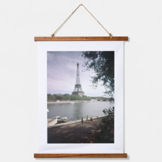 Tapiz Con Marco De Madera La Torre Eiffel. París, hacia 1960.
