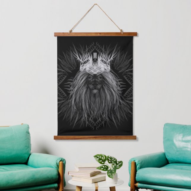 Tapiz Con Marco De Madera León con monograma de la corona (Sala de estar)