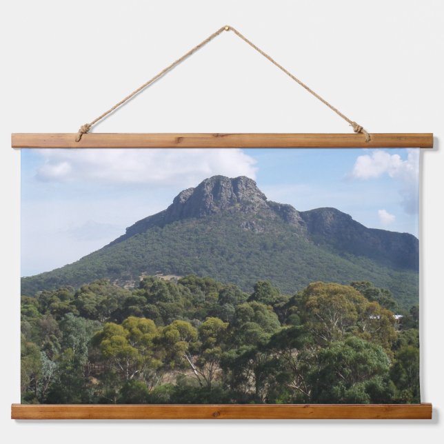 Tapiz Con Marco De Madera Majestic Mount Sturgeon from Dunkeld (Anverso )