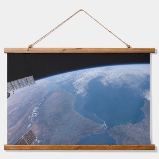 Tapiz Con Marco De Madera Marruecos Y España. (Anverso )