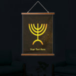 Tapiz Con Marco De Madera Menorah Flame<br><div class="desc">Una representación digital dorada y marrón de la menorah judía de siete ramificaciones (hebreo: מְ נ וֹ רָ ‎). Personalizar agregando su propio texto. La menorah de siete ramas, utilizada en el santuario portátil establecido por Moisés en el desierto y más tarde en el Templo en Jerusalén, ha sido un...</div>