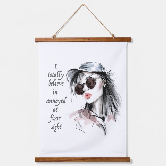 Tapiz Con Marco De Madera Molesto a primera vista (Anverso)