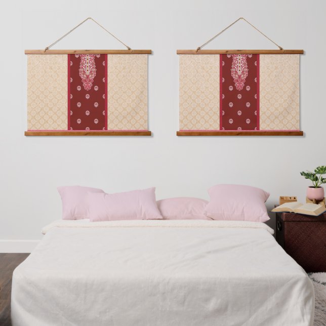 Tapiz Con Marco De Madera moqueta roja y beige con un borde rojo (Dormitorio)