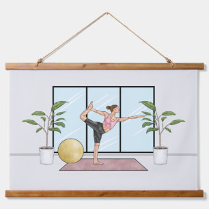 Tapiz Con Marco De Madera Mujer haciendo ejercicio de yoga en postura de bai